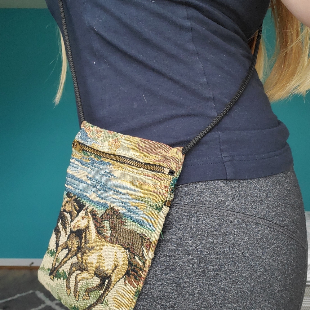 Horse over the shoulder purse